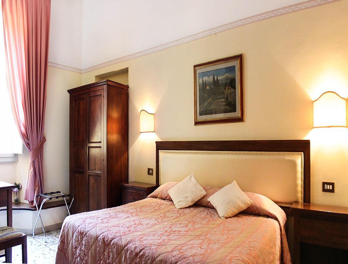 Tourist House Duomo Hotel Florence Buitenkant foto