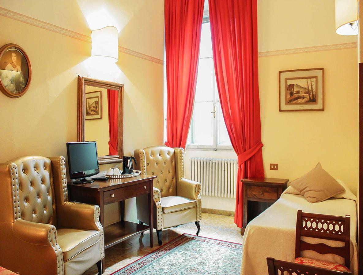 Tourist House Duomo Hotel Florence Buitenkant foto