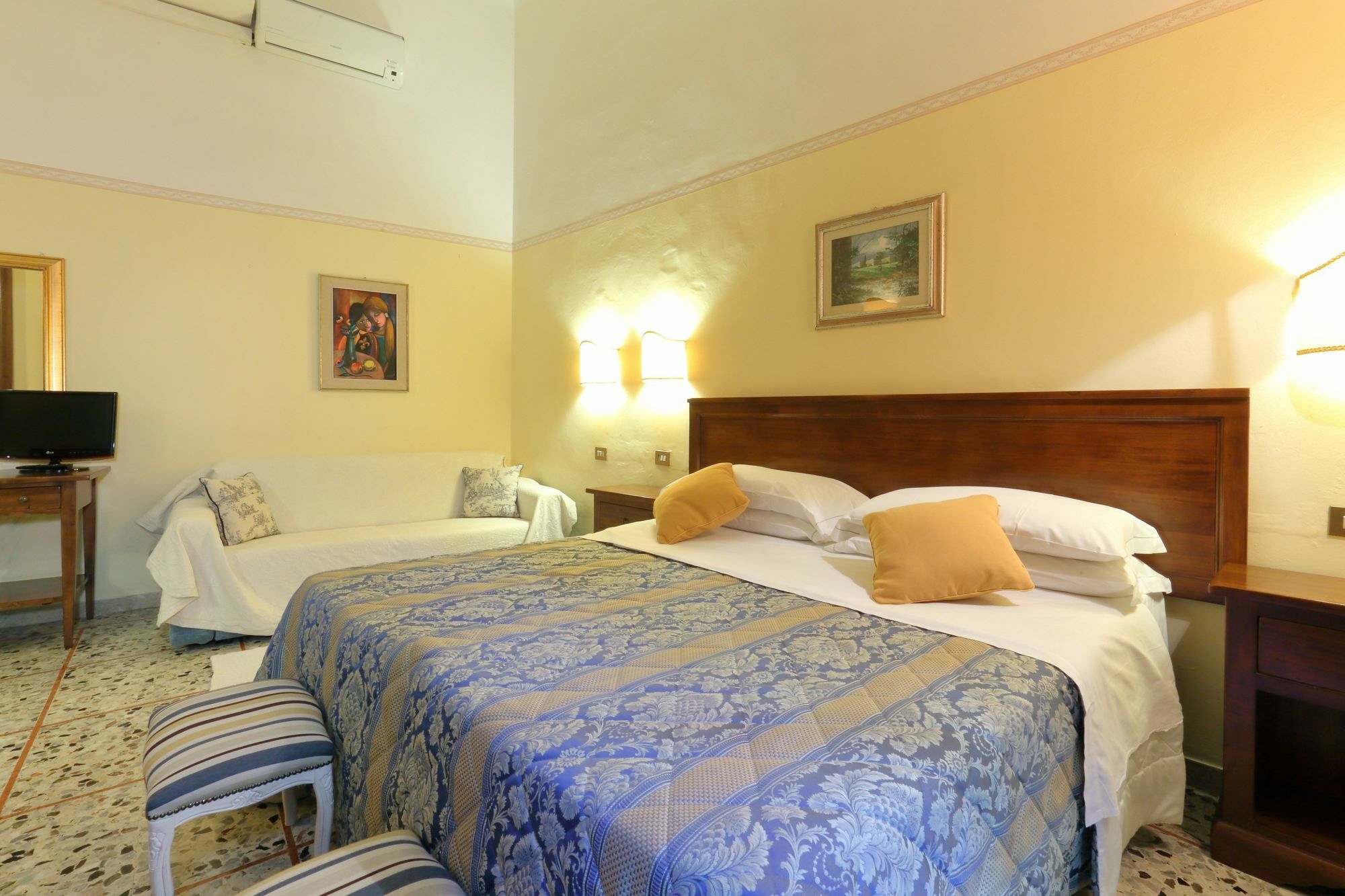 Tourist House Duomo Hotel Florence Buitenkant foto