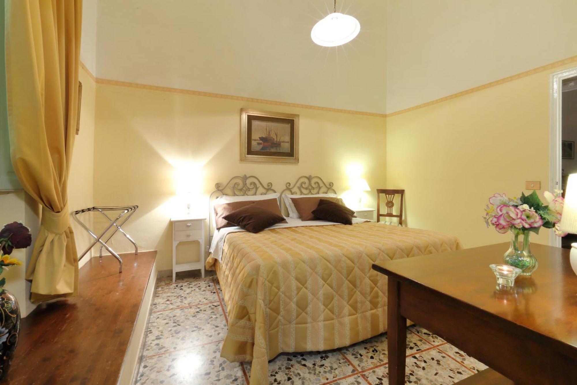Tourist House Duomo Hotel Florence Buitenkant foto