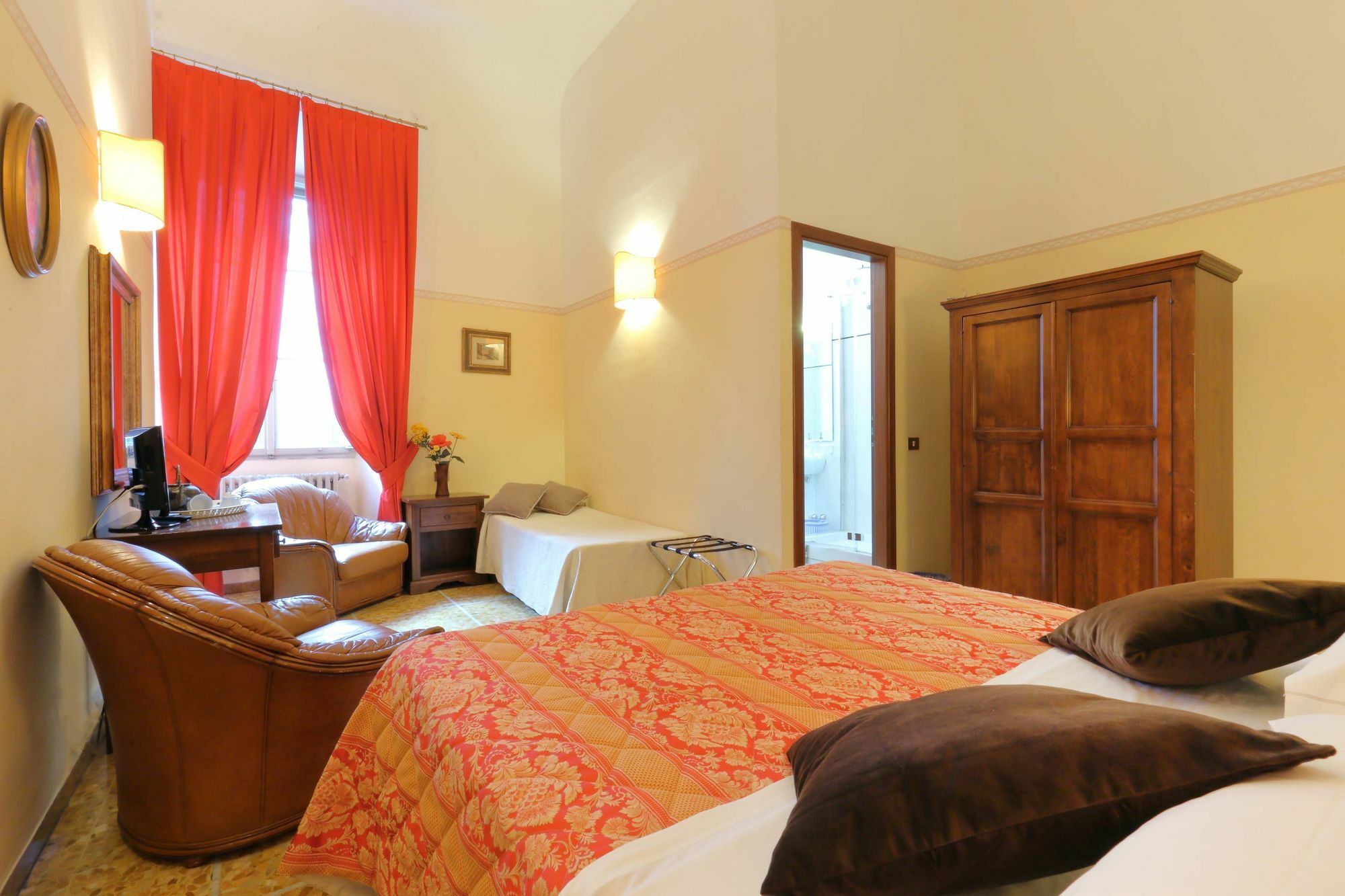 Tourist House Duomo Hotel Florence Buitenkant foto